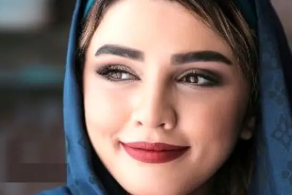 عاشقانه‌ای دیدنی از سیما خضرآبادی و همسر خوش‌تیپش در خارج از کشور