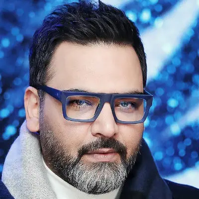 تغییر جنجالی قیافه احسان علیخانی؛ مجری محبوب را با این مدل مو نمی‌شناسید!