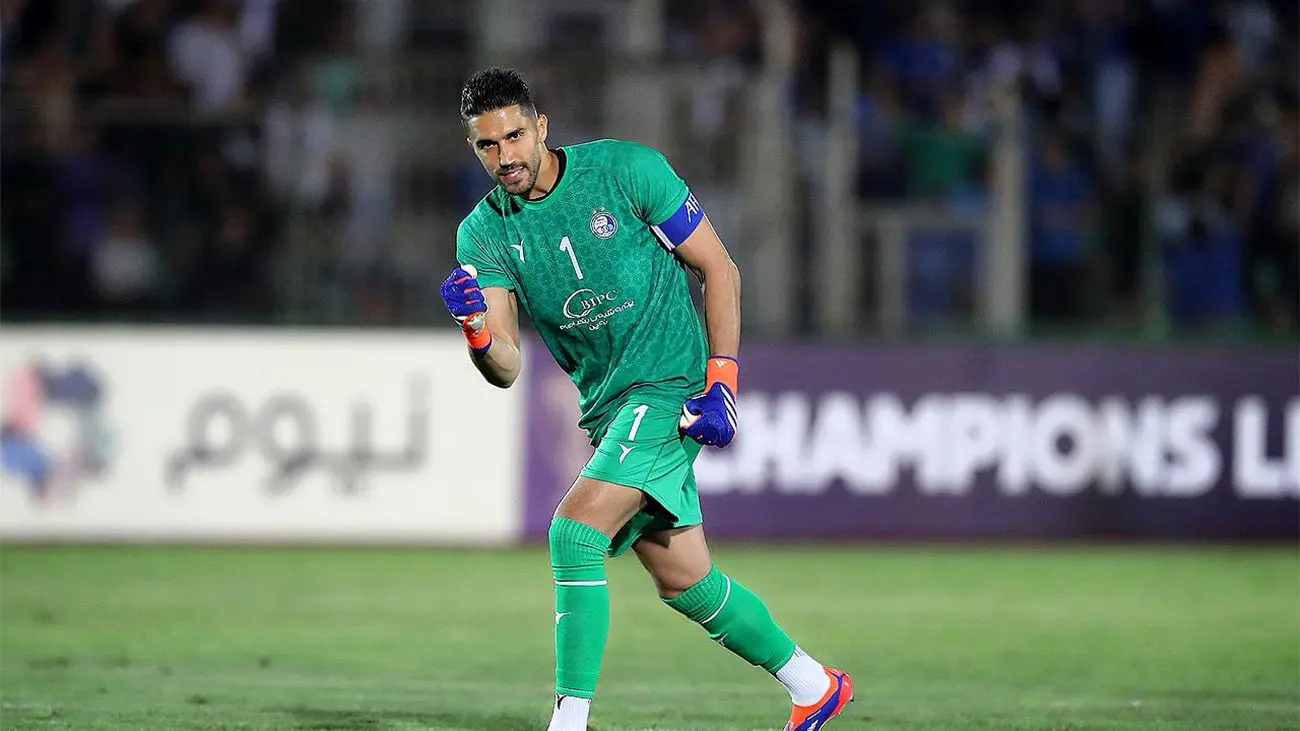حسینی، دیوار بتنی استقلال/ AFC به ستایش از دروازهبان آبیپوشان درآمد! +فیلم