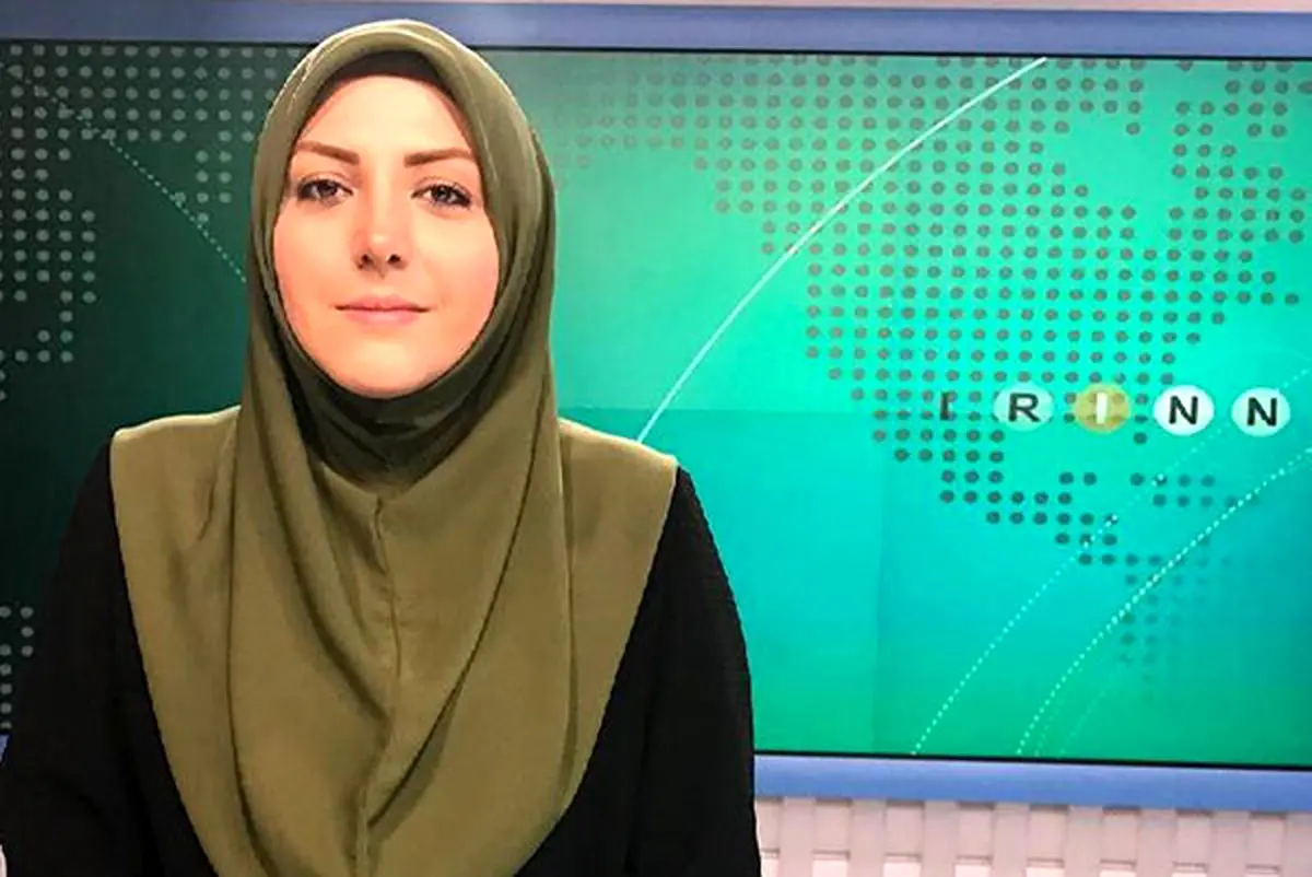 عکس دیده نشده از المیرا شریفی مقدم با مانتوی جلو باز + فیلم افتتاح کافه خانم مجری صدا و سیما !