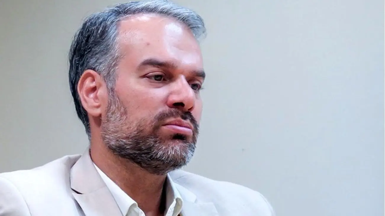 افشاگری نماینده مجلس از احتکار خودرو : بگویید چگونه خودرو ۷۰۰ میلیونی، ۲ میلیارد و ۸۰۰ میلیون تومان شد !