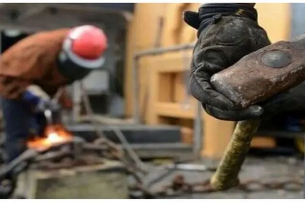 این کارگران حق سنوات می گیرند