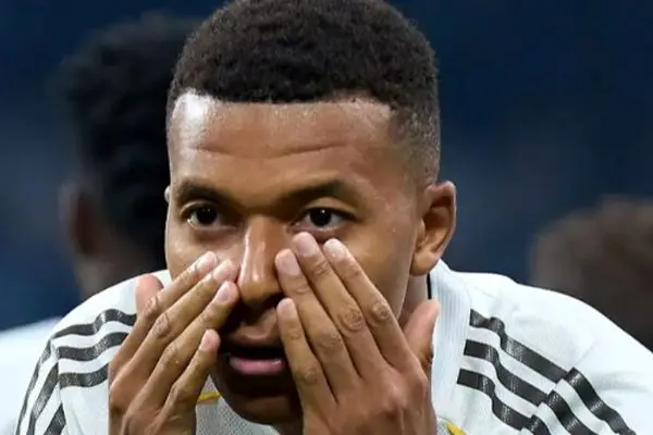 پشت پرده زندگی امباپه/ آیا واقعاً دور از دنیای واقعی است؟