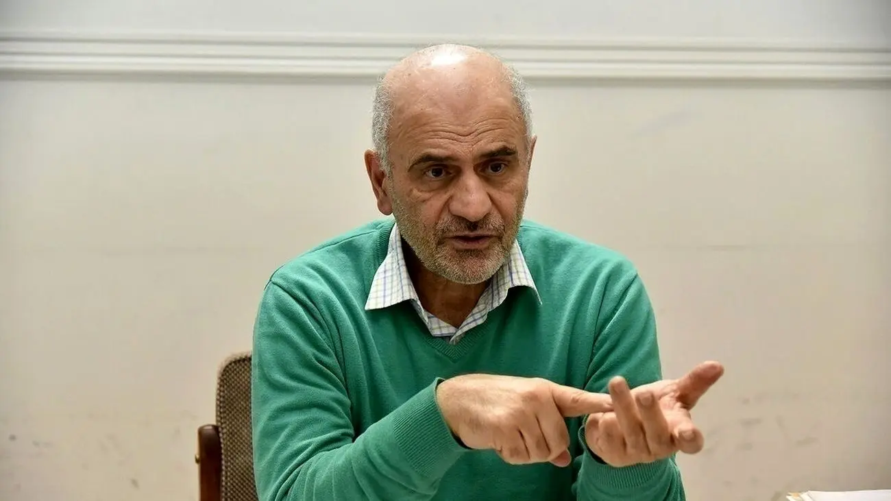 بیوگرافی فرشاد مومنی اقتصاددان برجسته ایرانی
