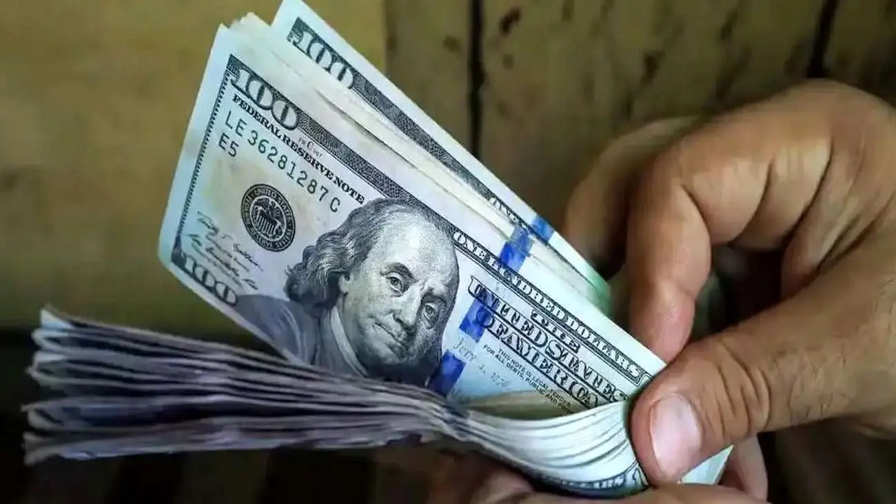پیش بینی قیمت دلار امروز پنجشنبه ۳۰ فروردین ۱۴۰۳ / احتمال افزایش تنش میان معاملهگران کم شد