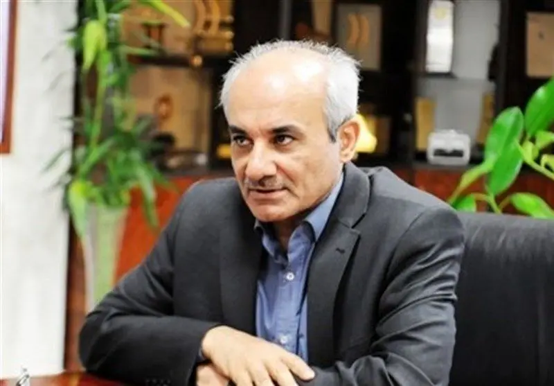 صنعت خودرو را احمدی نژاد زمین گیر کرد یا روحانی؟