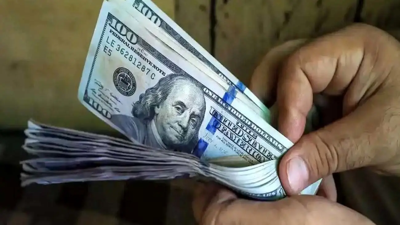 پیشبینی قیمت دلار ۹ اردیبهشت ۱۴۰۳/ معاملهگران به لاک احتیاطی رفتند