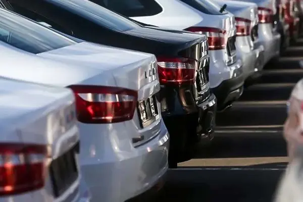 قیمت خودرو امروز 1 مهر 1404 / بازار خودرو در تب و تاب سیاسی = جدول