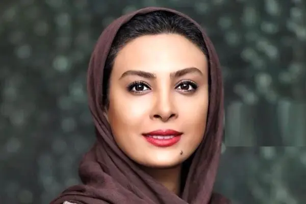 ژست رمانتیک حدیثه تهرانی با همسرش در مزون؛ استایل خاص شون رو ببینید!