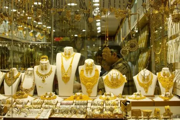 قیمت لحظه‌ای طلا ۱۸ عیار امروز ۲۵ فروردین + جدول