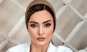تنها عکس منتشر شده از روز عروسی نیلوفر پارسا / بیتا آوای باران زیباتر از تلویزیون !