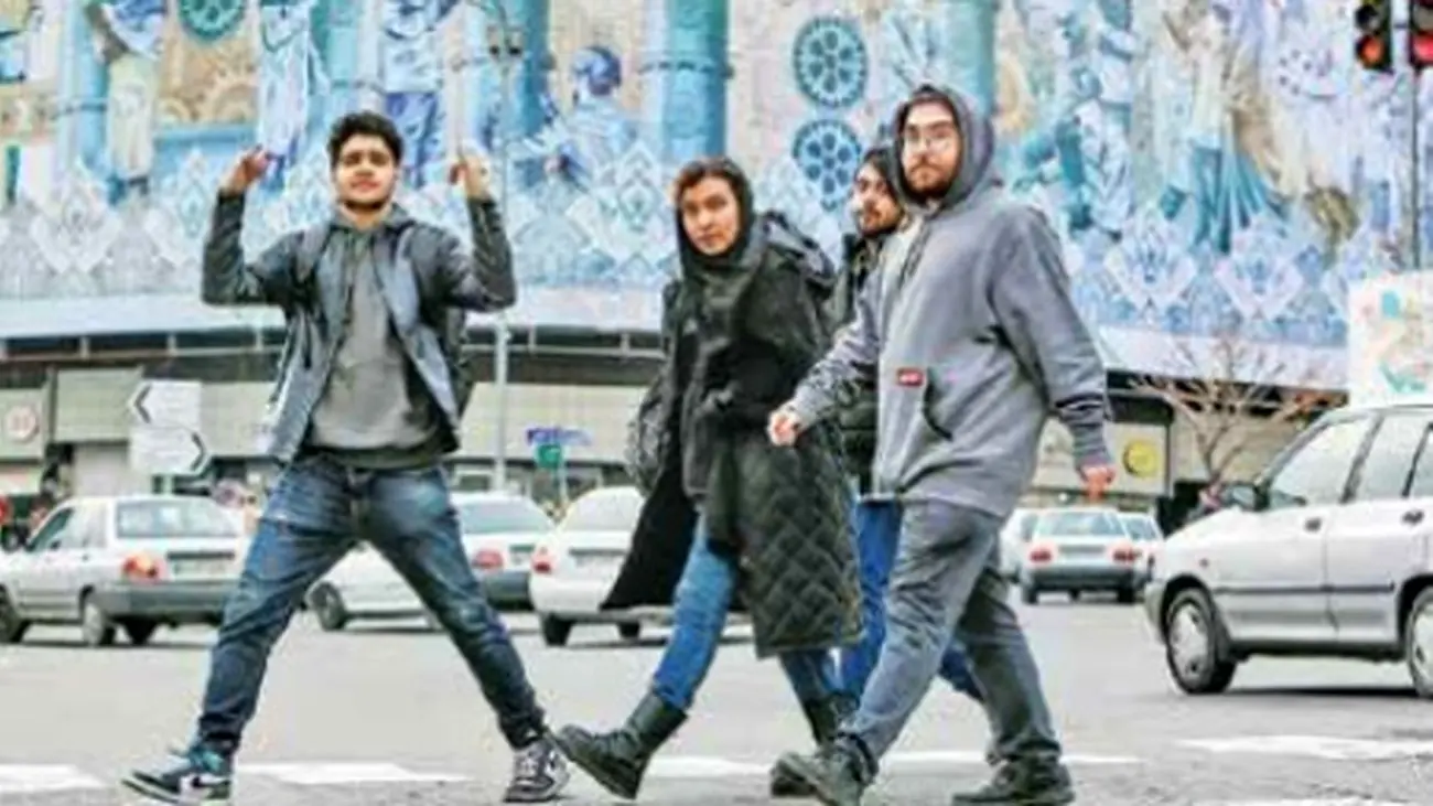 نسل زد، پای کار وطن