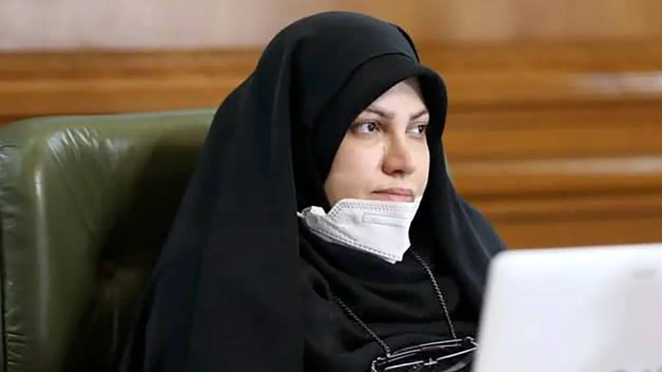 افشاگری این خانم در شورای شهر جنجال به پا کرد!