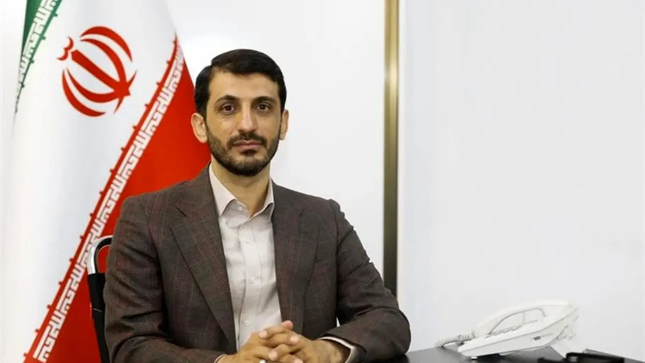 عزت و سربلندی گروه فولاد مبارکه مرهون تلاش کارگران مجاهد و خدوم این مجموعه است