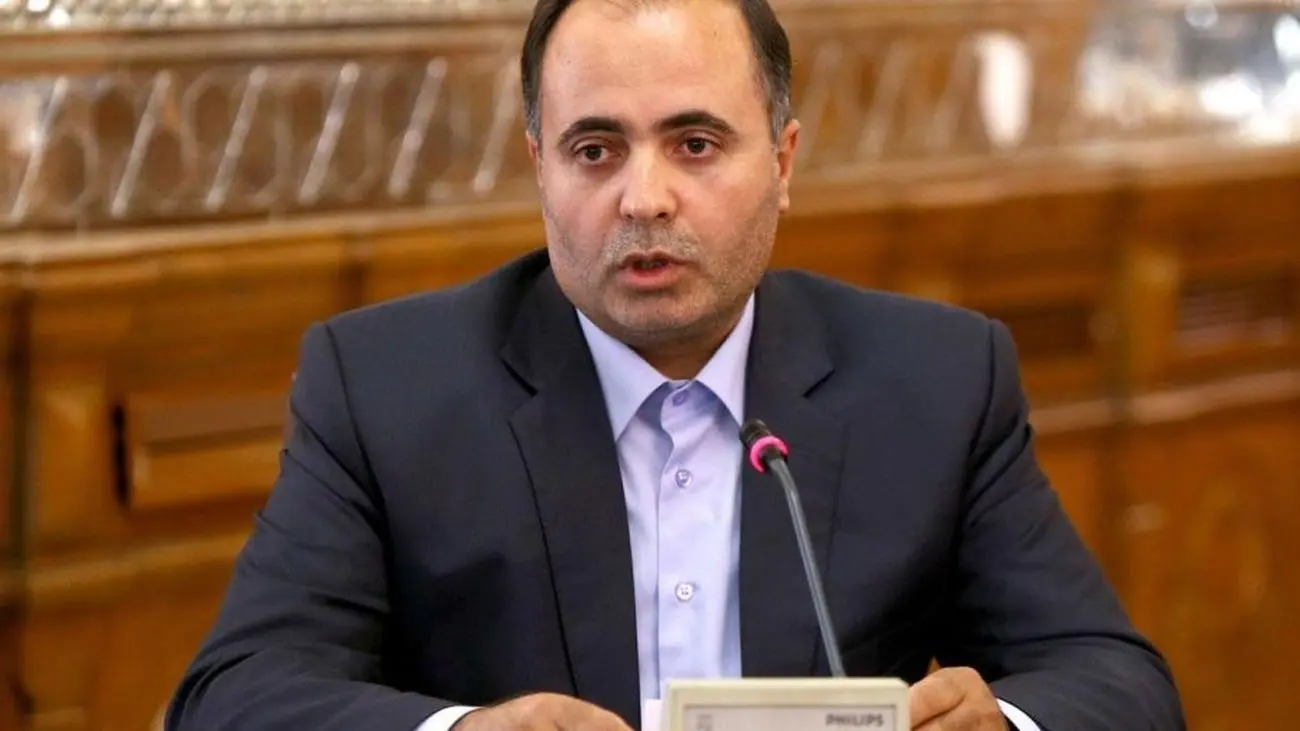 نماینده مجلس: وضعیت فعلی اینترنت ناشی از مصوبات شورایی است که رئیسجمهور در رأس آن است