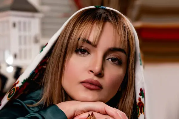 تولد دوقلوهای بامزه نیلوفر پارسا بیتا سریال آوای باران + عکس بانمک
