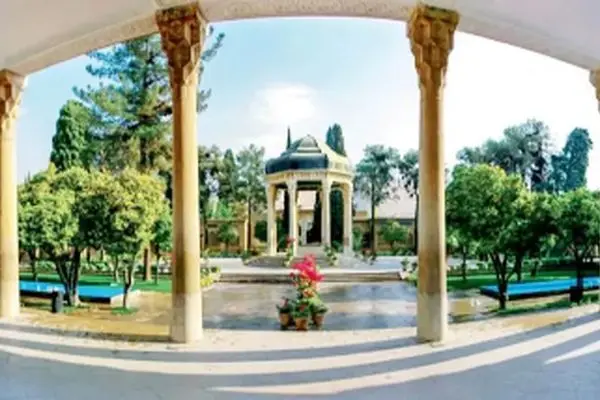 شهر یاران/ درباره شیراز و وضع بی‌مثالش به بهانه روز حافظ