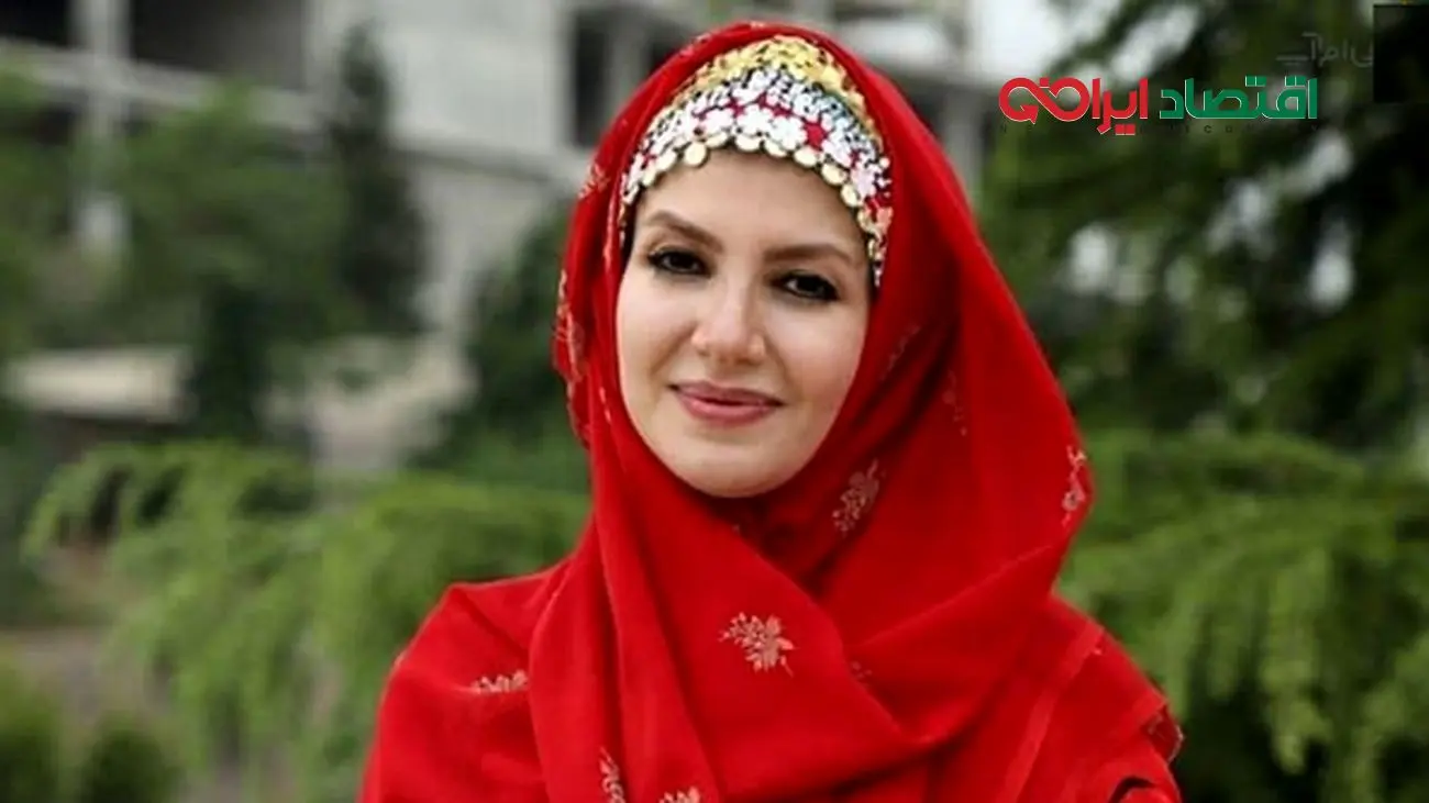 عکس صمیمانه مجری معروف صداوسیما و خاله شادونه در اصفهان