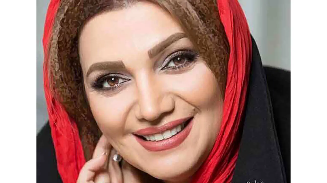 قاب 3 نفره الهام پاوه نژاد و شوهر جذابش / دخترش کوردیا هم بود !