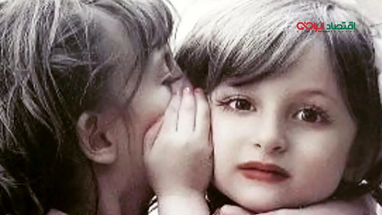 چهره زنانه سارا و نیکا در پایتخت؛ عکسهایی از سفر در زمان!
