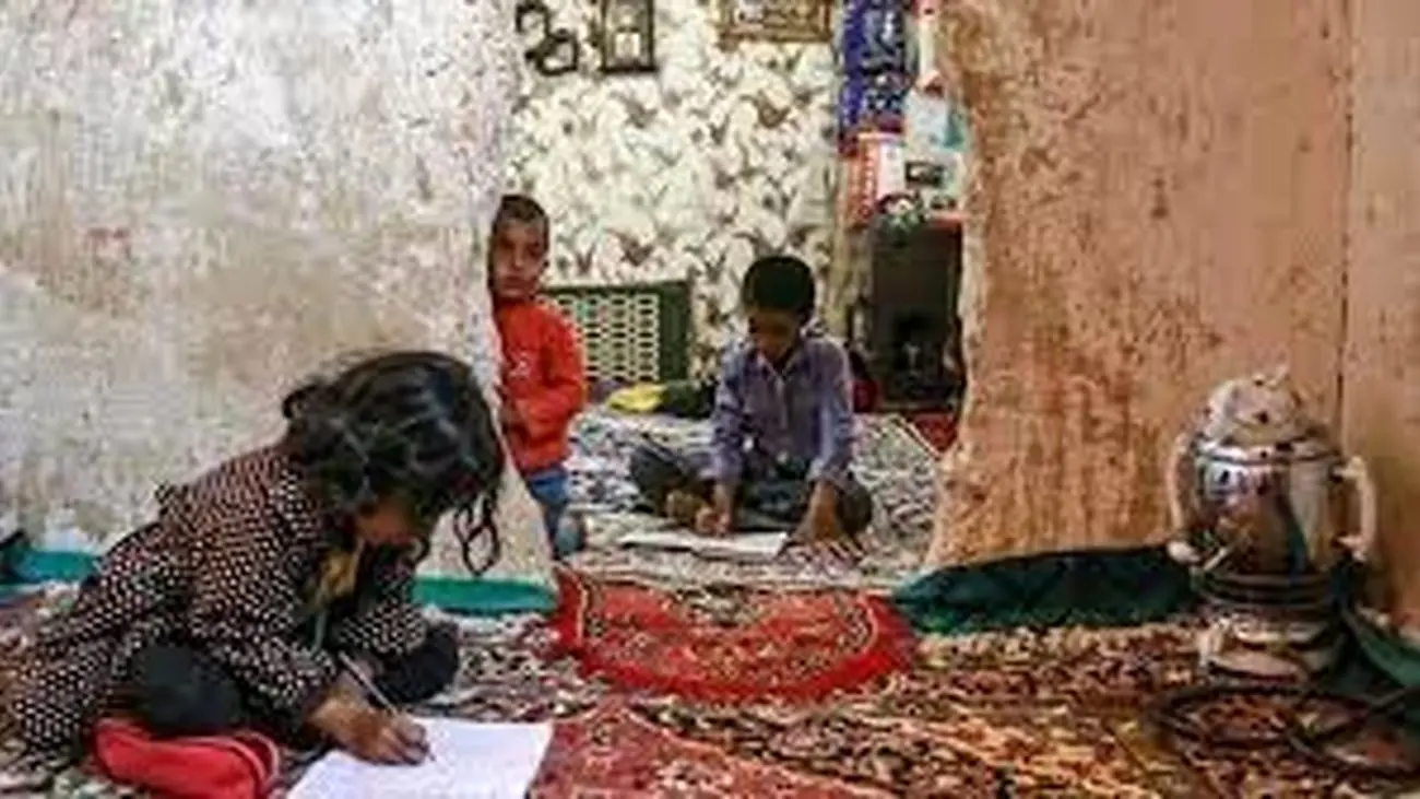 50 درصد مردم ایران زیر خط فقر هستند / اوضاع مملکت خراب است !