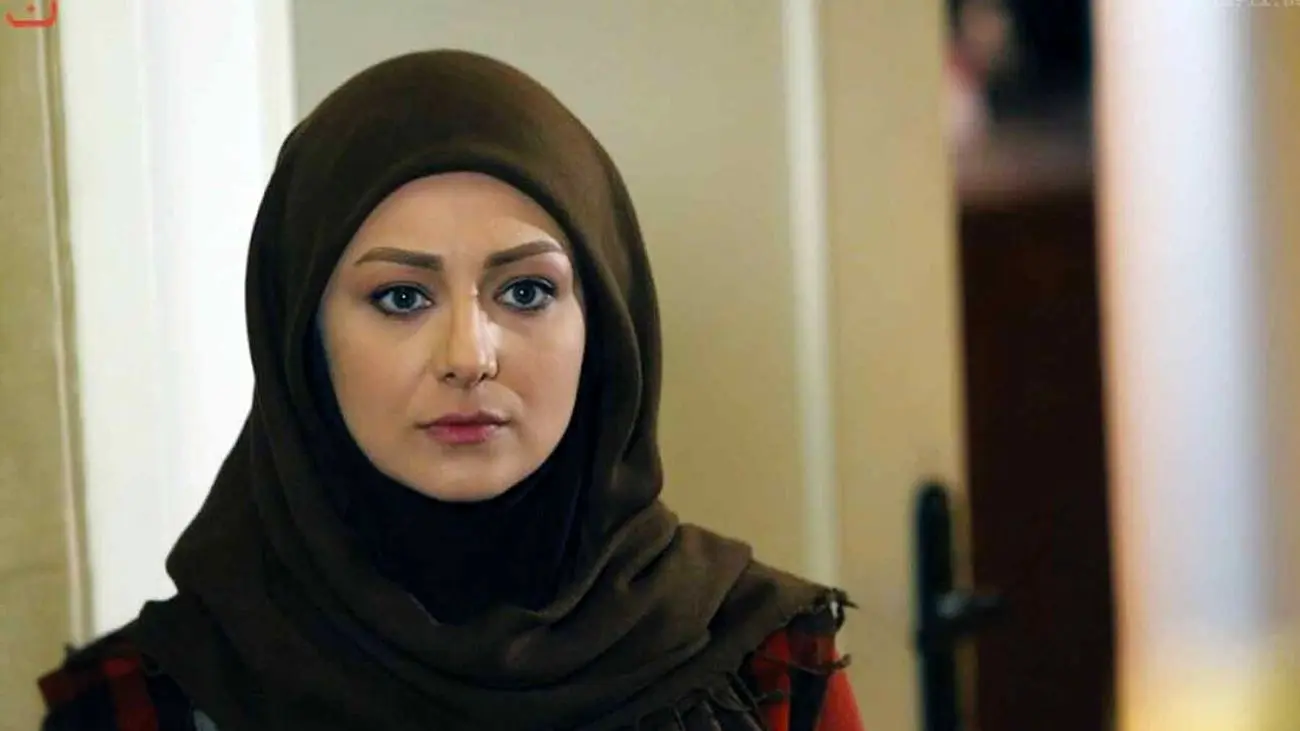 عکس دیدنی از ویدا جوان با لباس عروس در پشت صحنه سریال ماه و پلنگ سال 1395