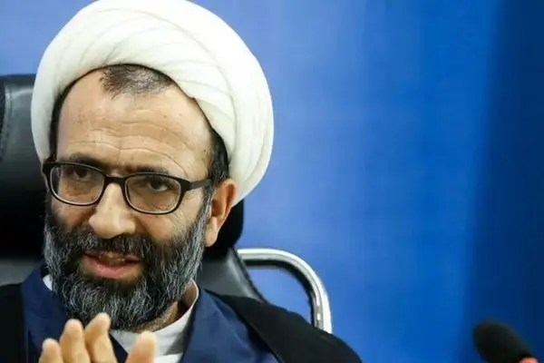 سلیمی: مردم نگران گوشت، برنج و روغن‌اند نه سیاست!