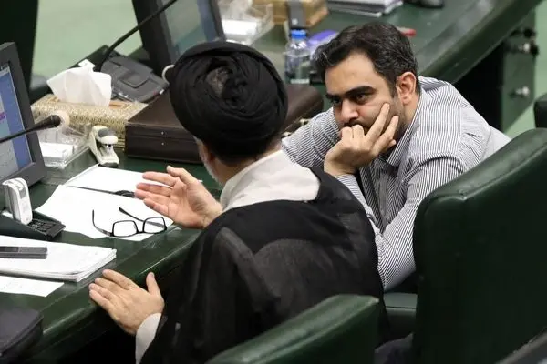 چرا نمایندگان تندرو مجلس دوازدهم به چنددستگی اجتماعی دامن می‌زنند؟