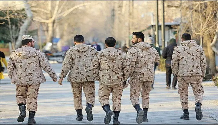 وعده های پوچ و الکی برای افزایش حقوق سربازان در سال جاری