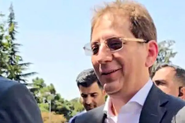 بابک زنجانی؛ از کجا ۵۰ میلیارد دلار آورده که می خواهد در اقتصاد ایران خرج کند؟