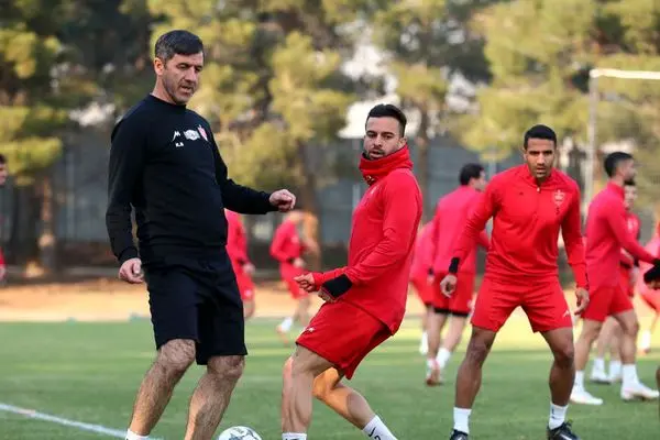 یاسین سلمانی ستاره پوستر پرسپولیس مقابل خیبر شد +عکس