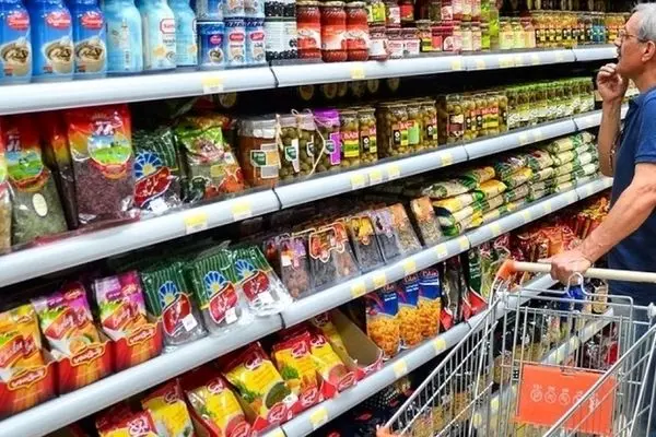 ۲۶ میلیون ایرانی در نیازهای اساسی مانده‌اند