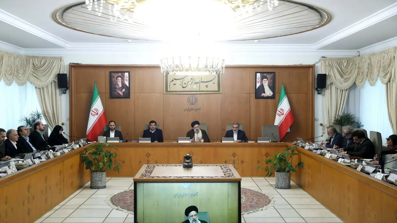 2 ماموریت فوری و ویژه رئیسی درباره بازار ارز، دلار و پزشکان