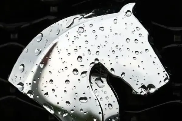 حراج بی‌سابقه ایران خودرو آغاز شد؛ شانس ثبت‌نام با هر کد ملی