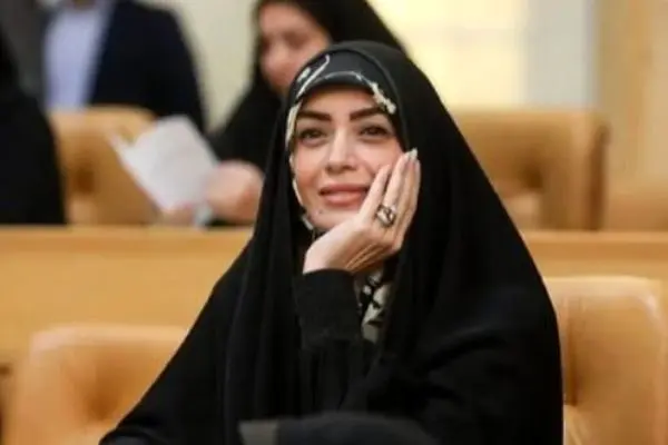 اولین عکس از الهام چرخنده پس از بازگشت به تلویزیون / محجبه با چهره جدید !