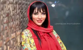 عشوه های زننده خانم بازیگر ایرانی با آهنگ معروف لیلا ! / خجالت هم نکشید !