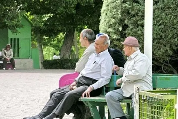 بازنشستگان این خبر را از دست ندهند /  چرا این یک میلیون تومان به حساب بازنشستگان واریز نشد؟