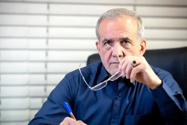 درخواست عجیب پزشکیان برای کمک در آبان ۱۴۰۴