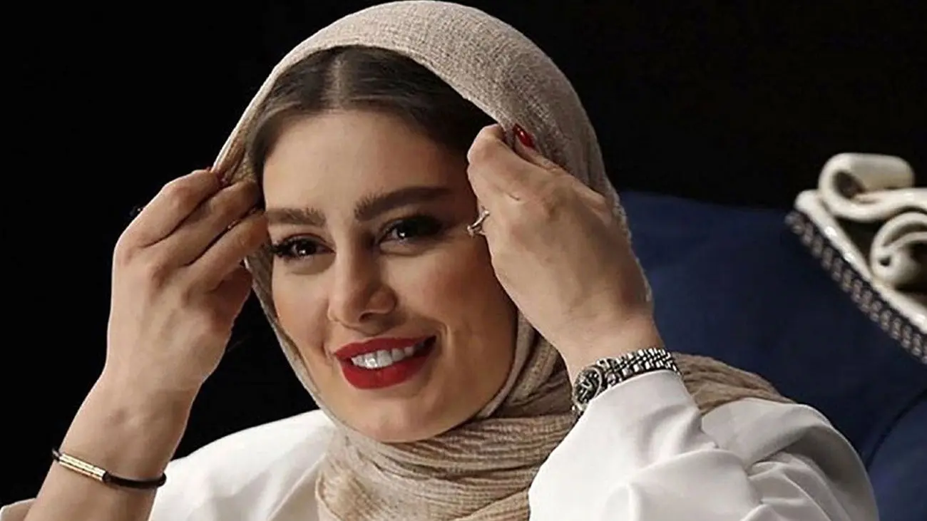 تتلو کمر سحر قریشی را شکست ! / آبروریزی خانم بازیگر با تتوی جدیدش !