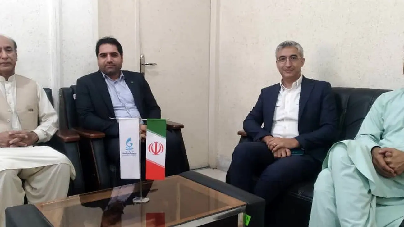 بازدید مدیر عامل شرکت بازرسی فنی و کنترل خوردگی تکین کو از منطقه آزاد چابهار و پارک پتروشیمی مکران / قرارداد و