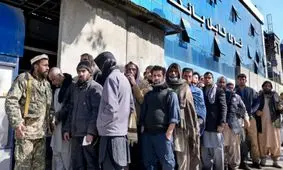 تصمیم جنجالی/ تایید پرداخت 1300 دلار به هر خانواده افغان!