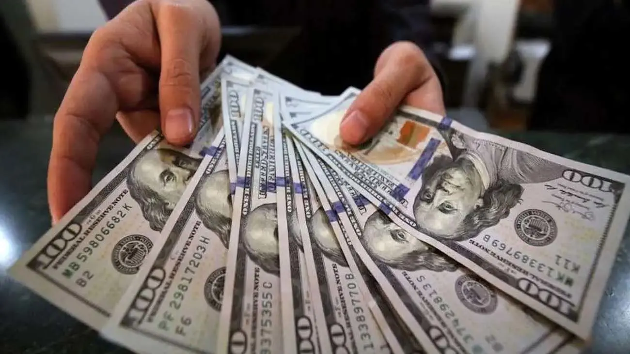 قیمت دلار امروز شنبه ۲۵ فروردین ۱۴۰۳ / دلار همچنان میتازد