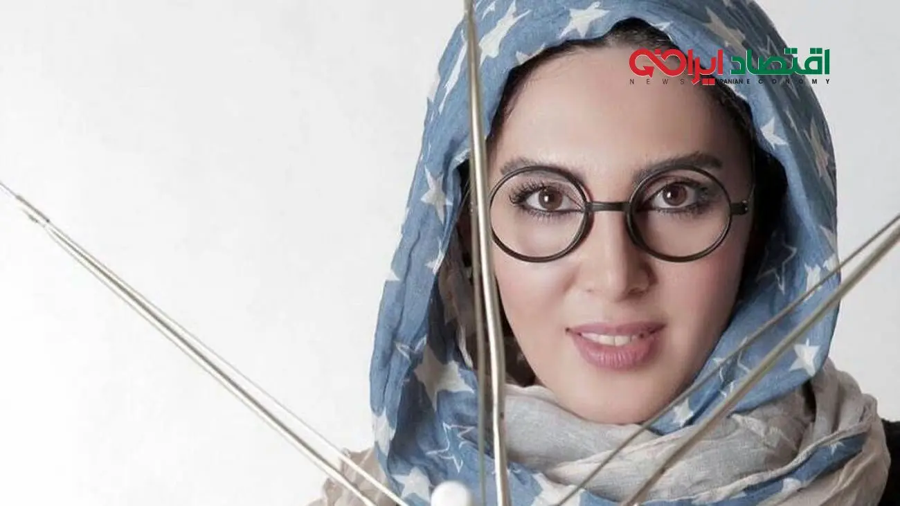 استایل شیک و مدرن لیلا بلوکات با رنگ سرمه‌ای