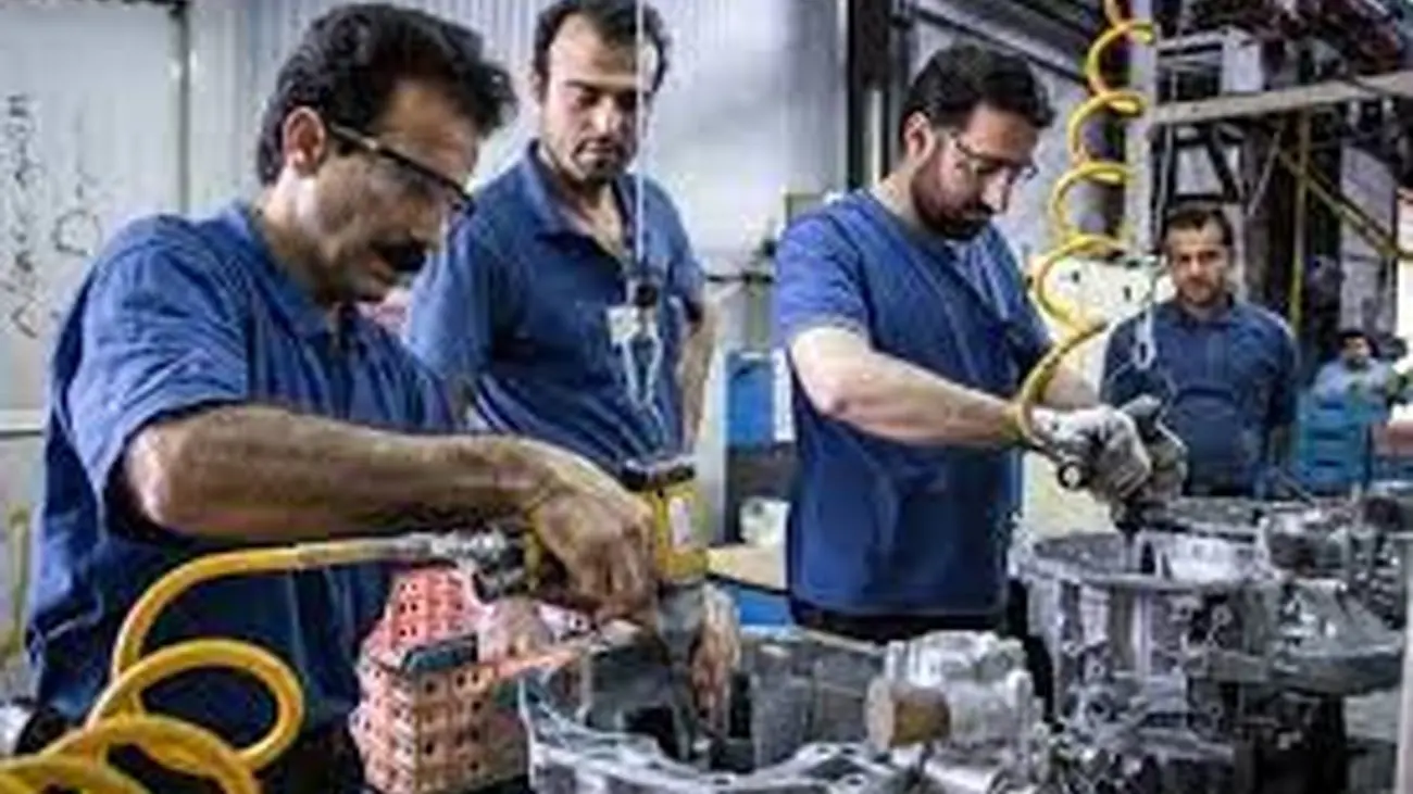 کارخانهها بی کارگر ماندند / کارگران با این حقوق کار نمیکنند