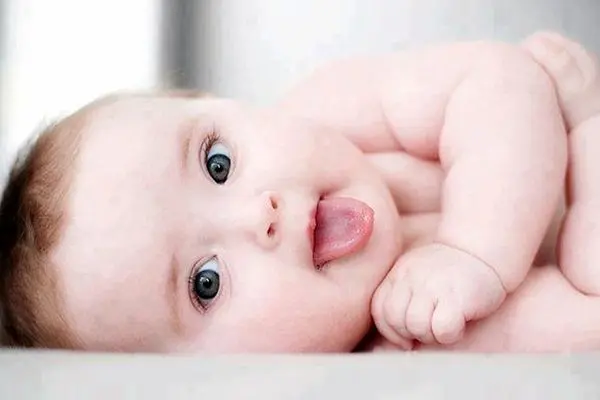 آموزش گام‌به‌گام ثبت سهام بورسی برای نوزادان