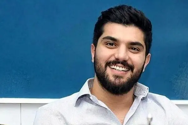 سینا مهراد با استایل و موتور شیکش همه را شوکه کرد!