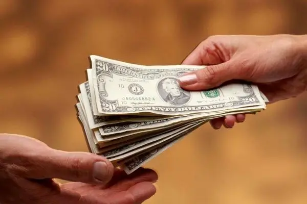 دلار و بحران‌های سیاسی ؛ نگاهی به تاثیرات بلندمدت