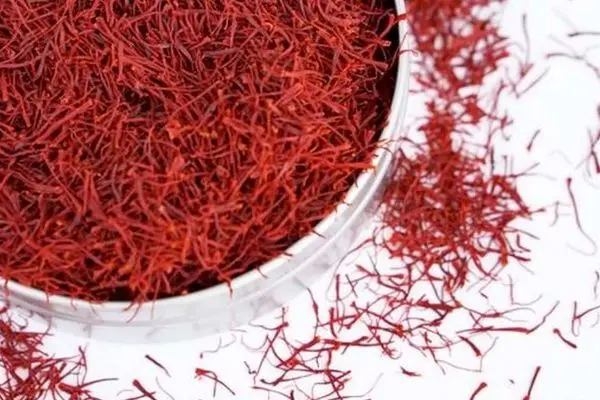 تفاوت عجیب قیمت زعفران داخل و صادراتی + عکس