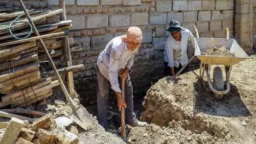 آیا خروج کارگران مهاجر افغانستانی زنگ خطر برای بازار مسکن است؟