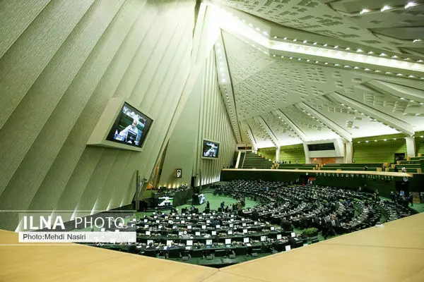 قهر دو نماینده مجلس از حضور در جلسات شورای حقوق و دستمزد